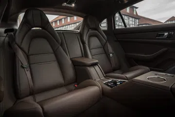 Porsche Panamera 2021 Plazas Traseras4