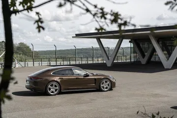 Porsche Panamera 4 2021 21