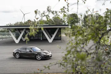 Porsche Panamera 4 2021 26