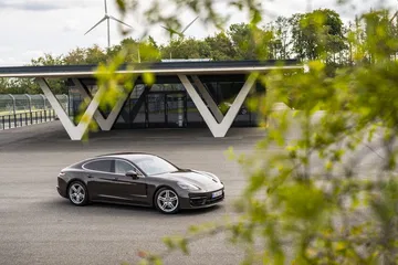 Porsche Panamera 4 2021 3
