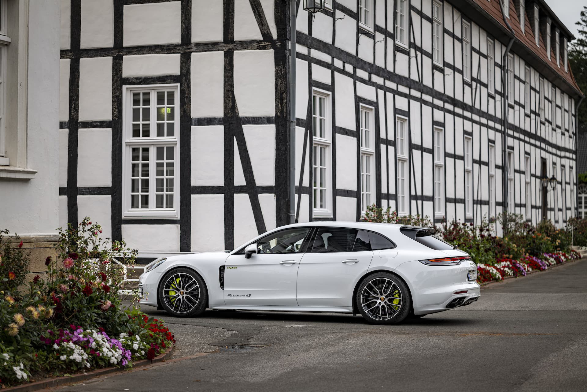 Porsche Panamera 4s E Hybrid Sport Turismo 2021 32