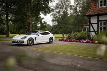 Porsche Panamera 4s E Hybrid Sport Turismo 2021 37