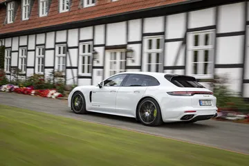 Porsche Panamera 4s E Hybrid Sport Turismo 2021 50