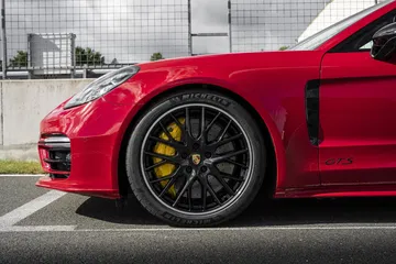 Porsche Panamera Gts 2021 11