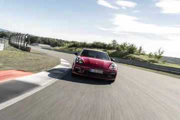 Porsche Panamera Gts 2021 13