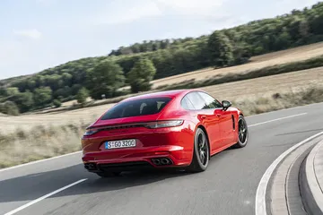 Porsche Panamera Gts 2021 21