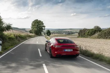 Porsche Panamera Gts 2021 24