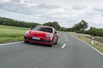 Porsche Panamera Gts 2021 25