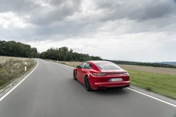 Porsche Panamera Gts 2021 27