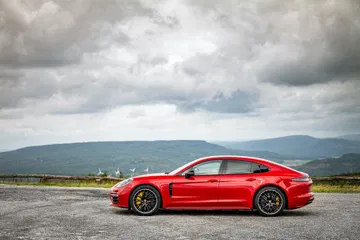 Porsche Panamera Gts 2021 70