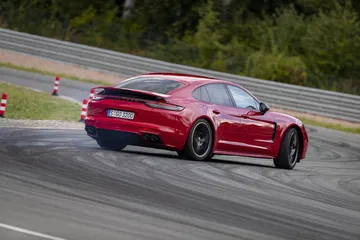 Porsche Panamera Gts 2021 73