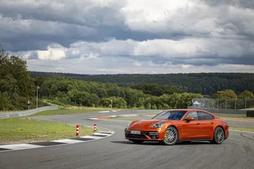 Porsche Panamera Turbo S 2021 20