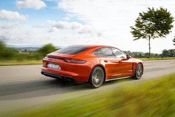 Porsche Panamera Turbo S 2021 36