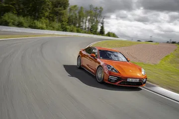 Porsche Panamera Turbo S 2021 44