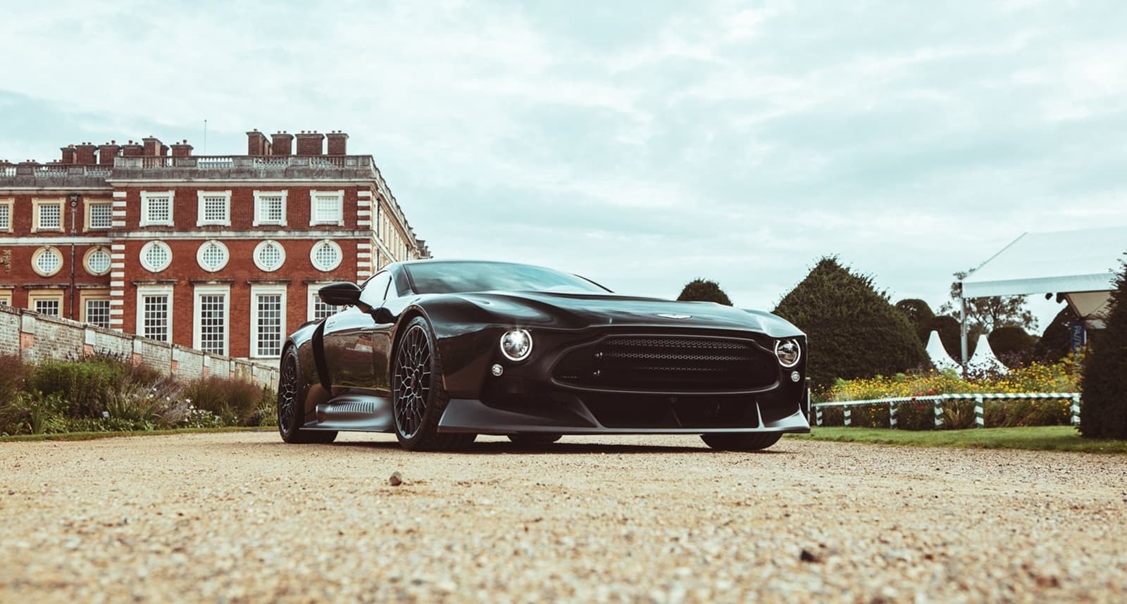 Aston Martin Victor 2021 0820 010