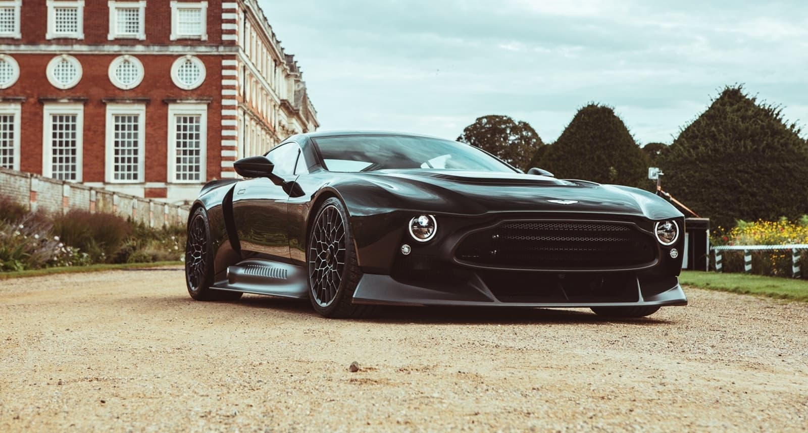 Aston Martin Victor 2021 0820 011