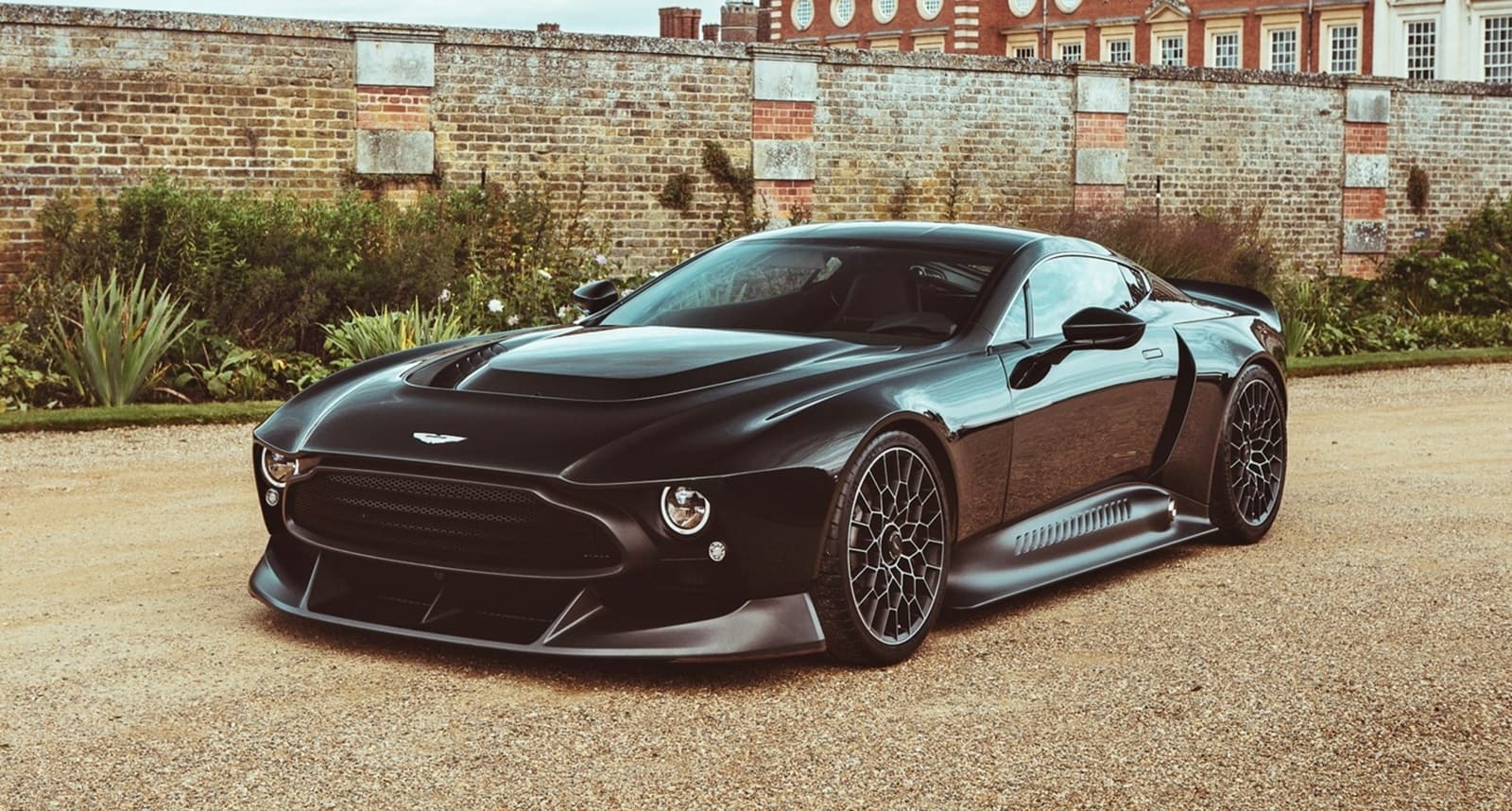Aston Martin Victor 2021 0820 014
