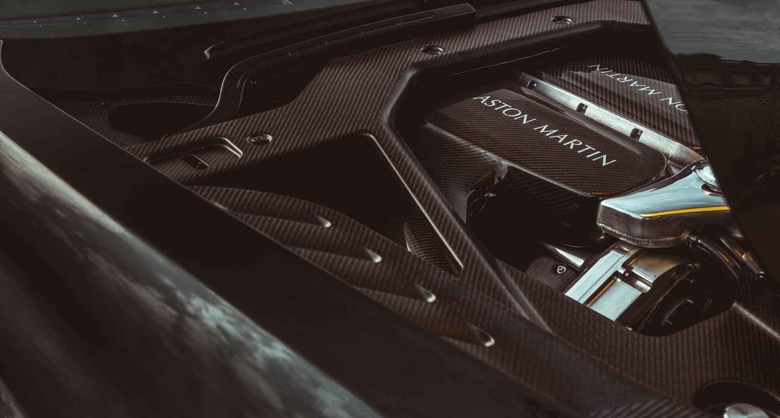 Aston Martin Victor 2021 0820 022
