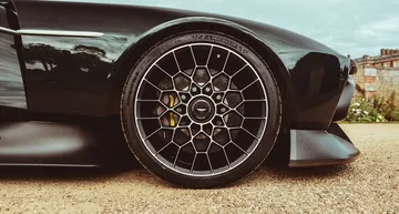 Aston Martin Victor 2021 0820 036