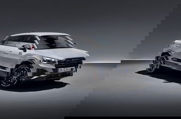 Vista lateral del Audi Q2 destacando su diseño dinámico y deportivo