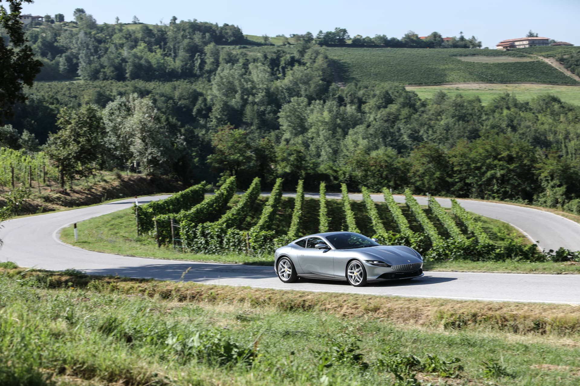 Ferrari Roma Grigio Titanio 015