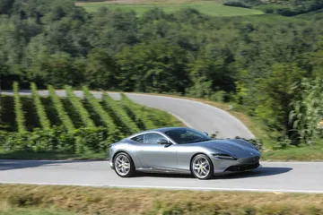 Ferrari Roma Grigio Titanio 048