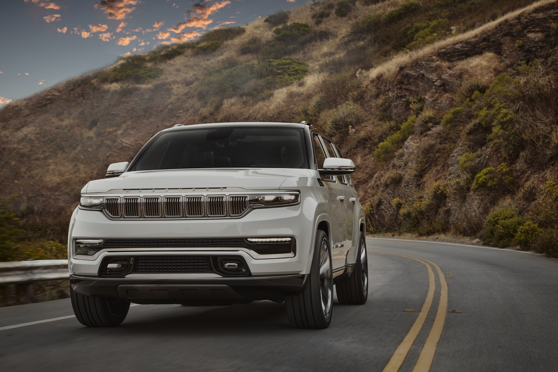 Jeep Wagoneer 2021 08