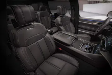 Jeep Wagoneer 2021 25