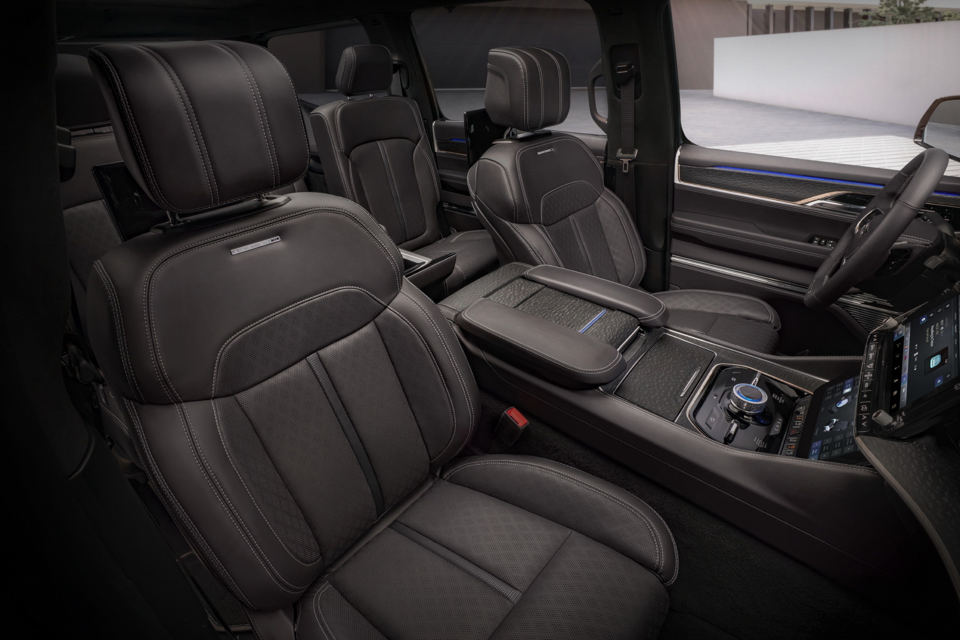 Jeep Wagoneer 2021 25