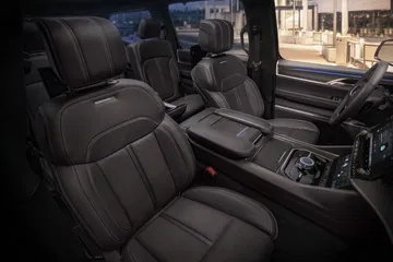 Jeep Wagoneer 2021 26