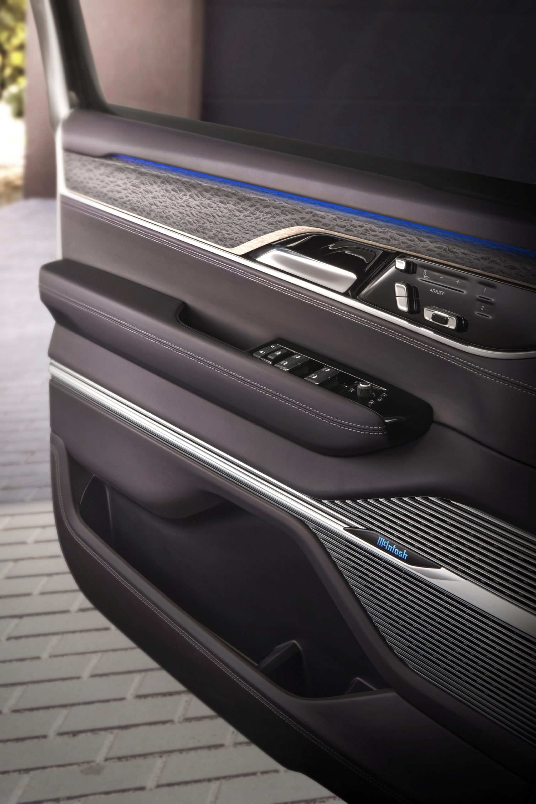 Jeep Wagoneer 2021 30