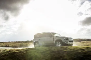 Land Rover Defender Phev Hibrido 0920 014