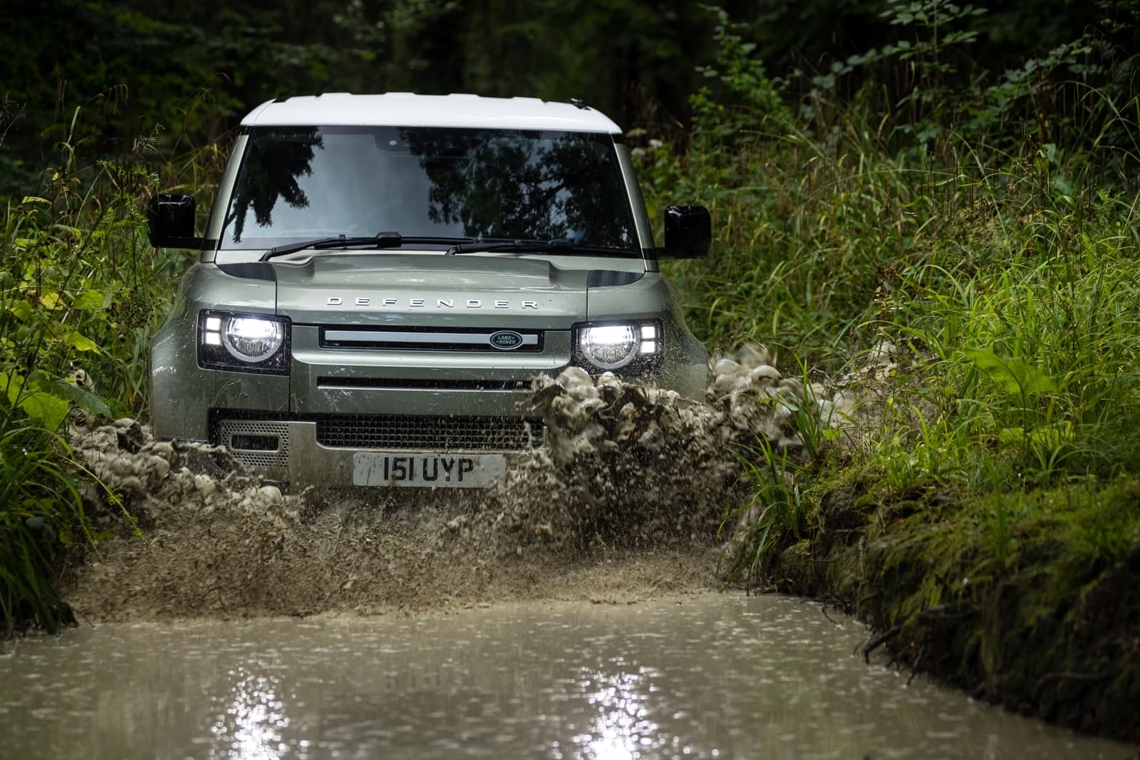 Land Rover Defender Phev Hibrido 0920 016