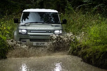 Land Rover Defender Phev Hibrido 0920 016