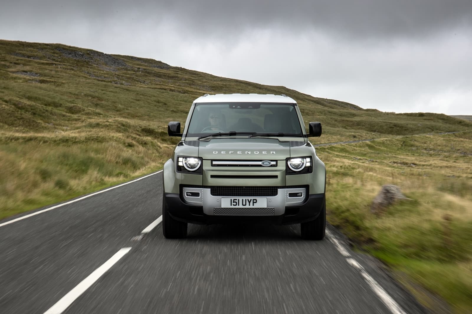 Land Rover Defender Phev Hibrido 0920 019