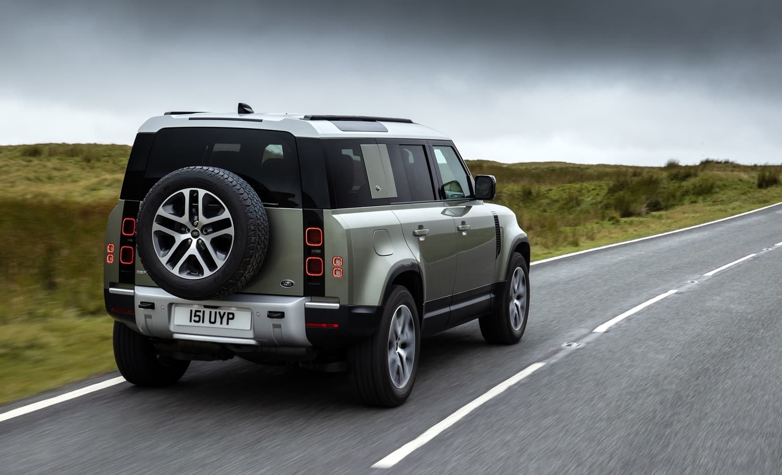 Land Rover Defender Phev Hibrido 0920 021