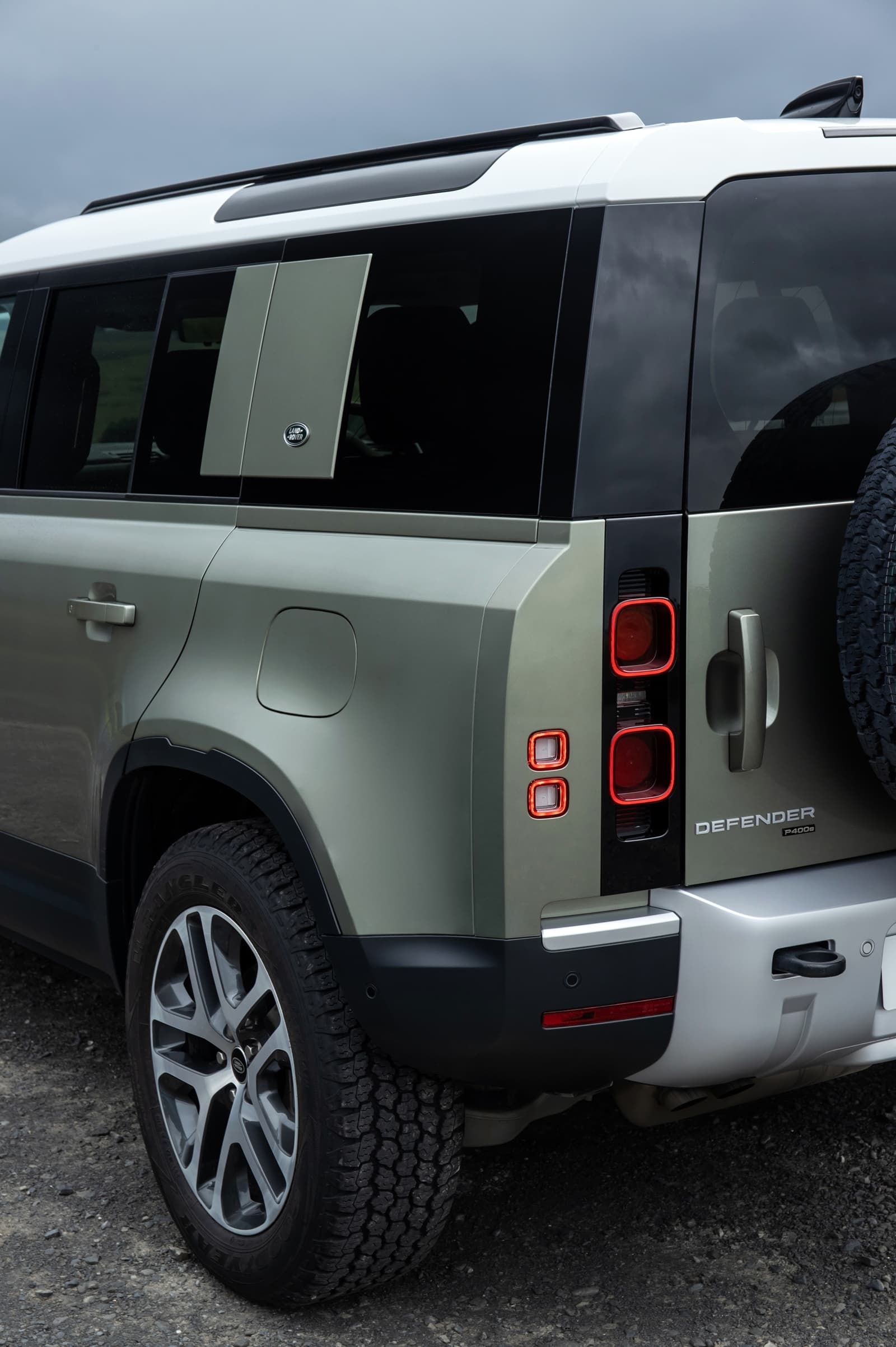 Land Rover Defender Phev Hibrido 0920 030