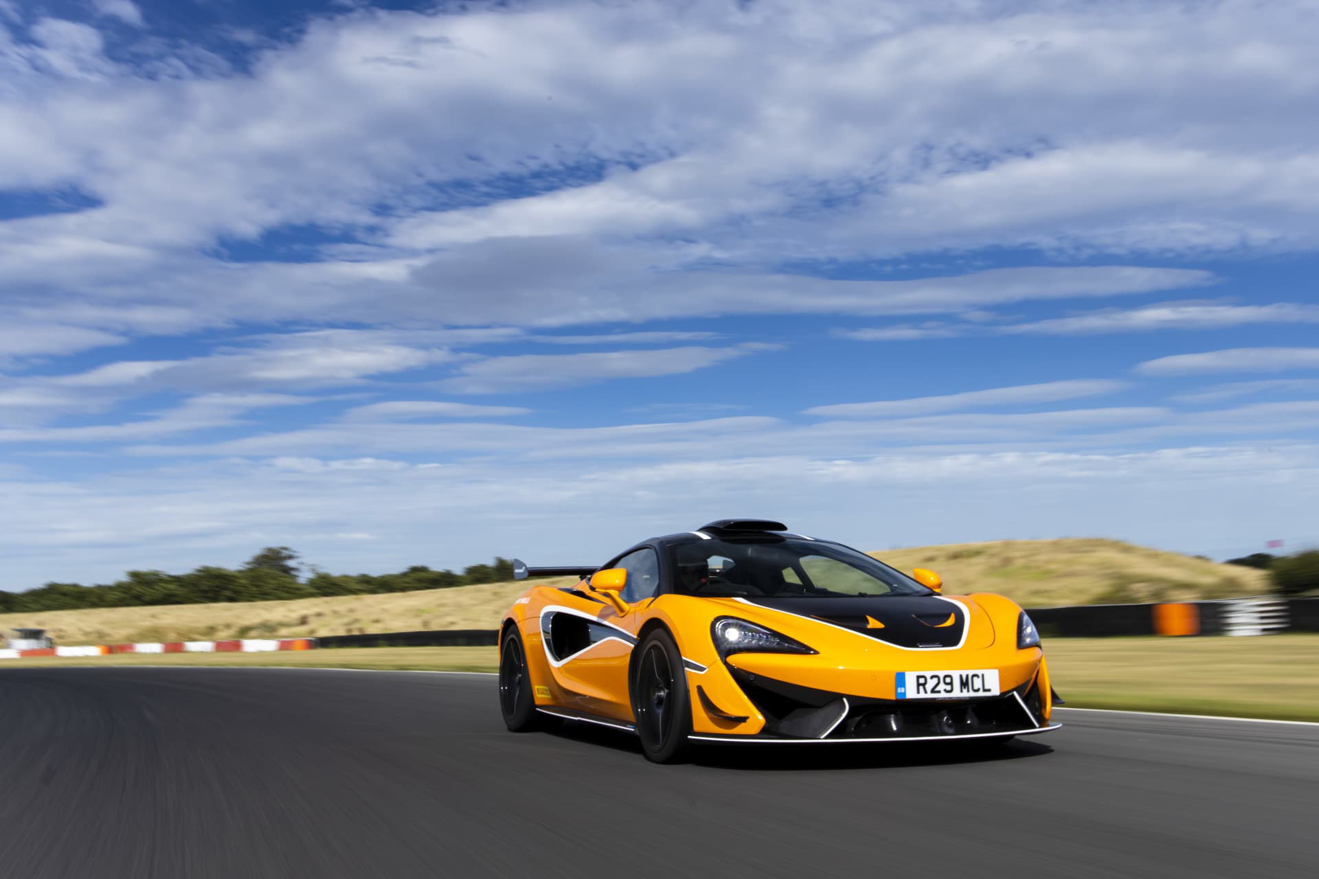 Mclaren 620r 22