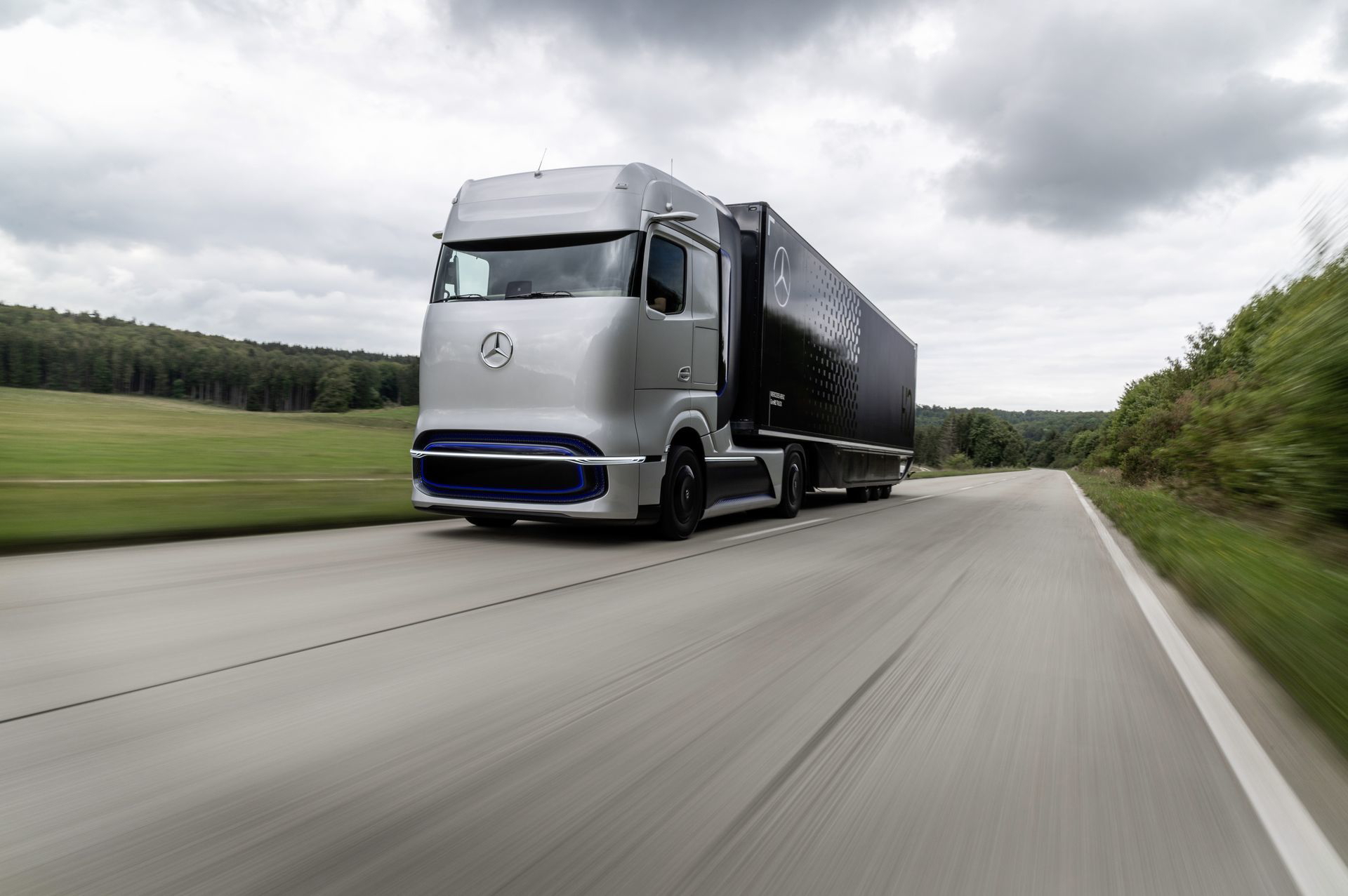 Mercedes Benz Genh2 Truck Mercedes Benz Genh2 Truck