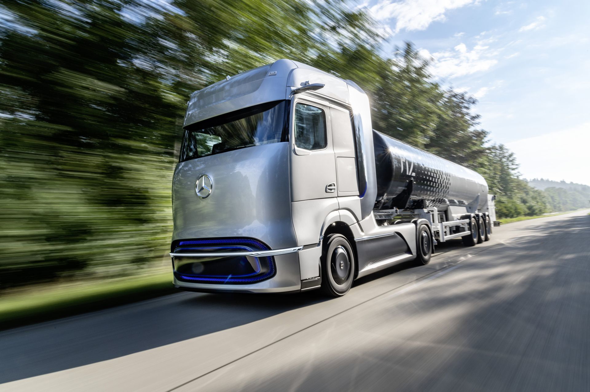 Mercedes Benz Genh2 Truck Mercedes Benz Genh2 Truck