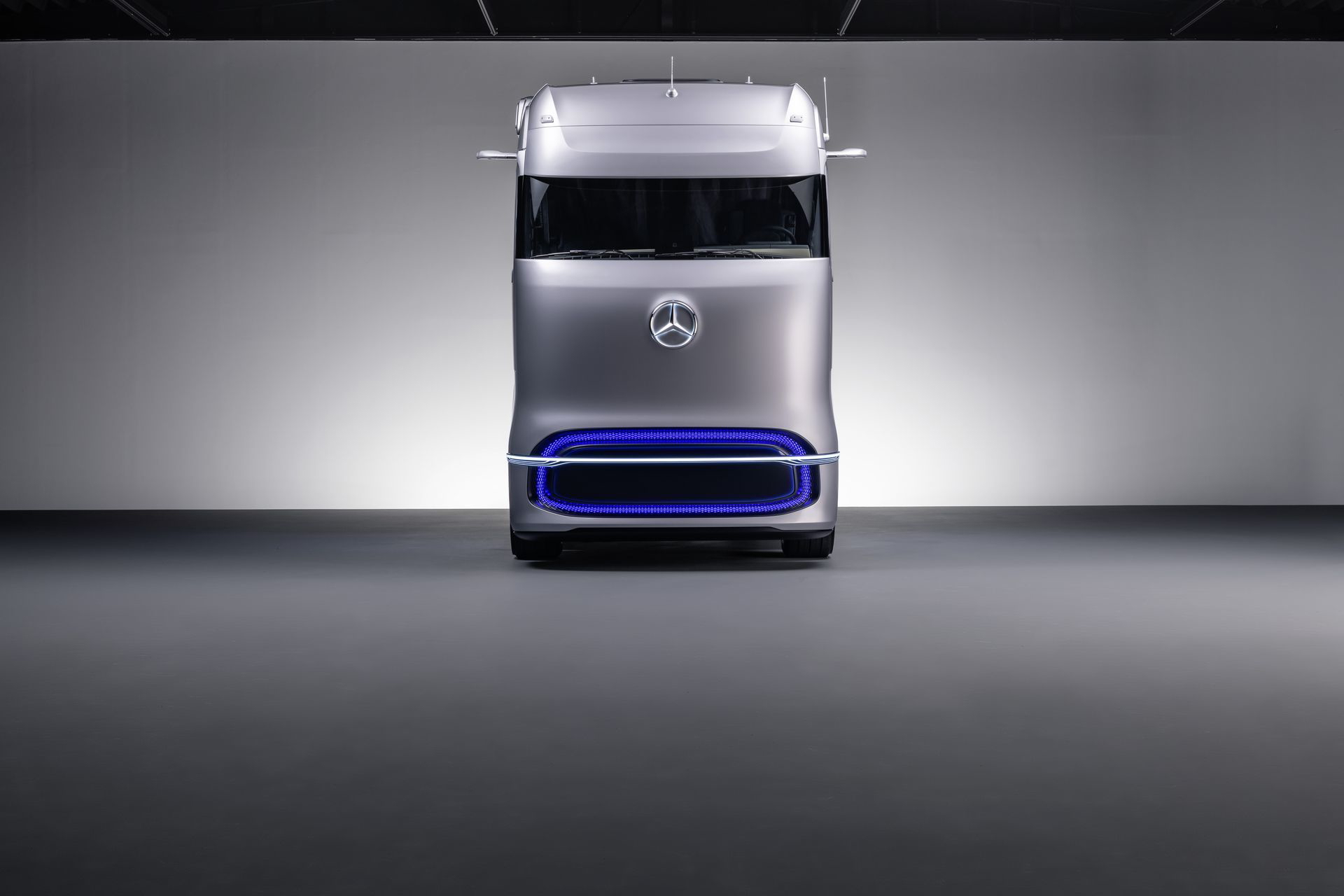 Mercedes Benz Genh2 Truck Mercedes Benz Genh2 Truck