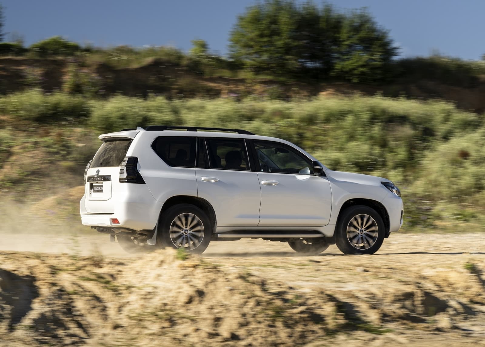 Toyota Land Cruiser 2021 0820 041