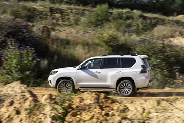 Toyota Land Cruiser 2021 0820 052