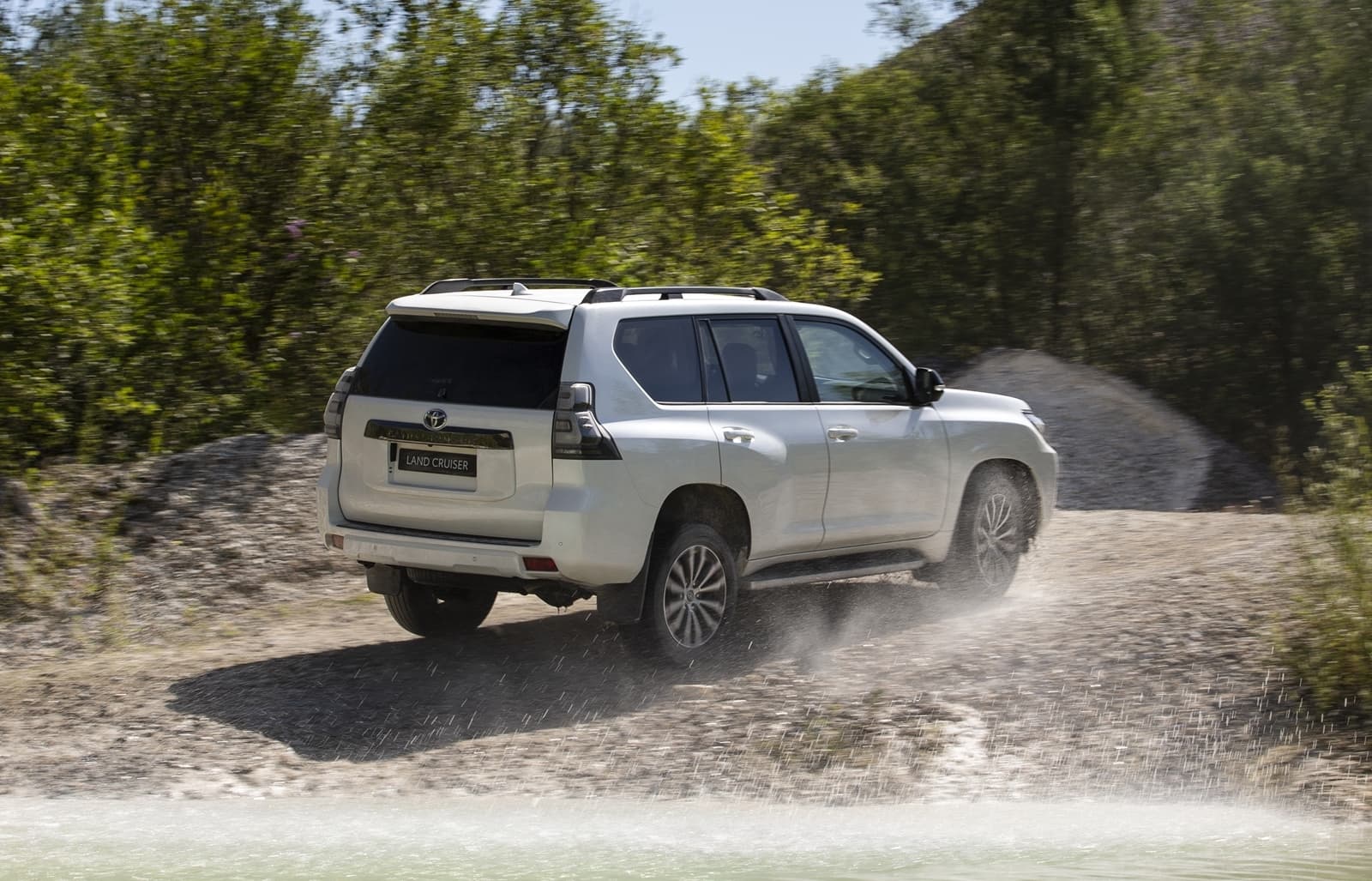 Toyota Land Cruiser 2021 0820 070