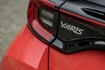 Toyota Yaris 2020 Prueba Detalles Rojo 07