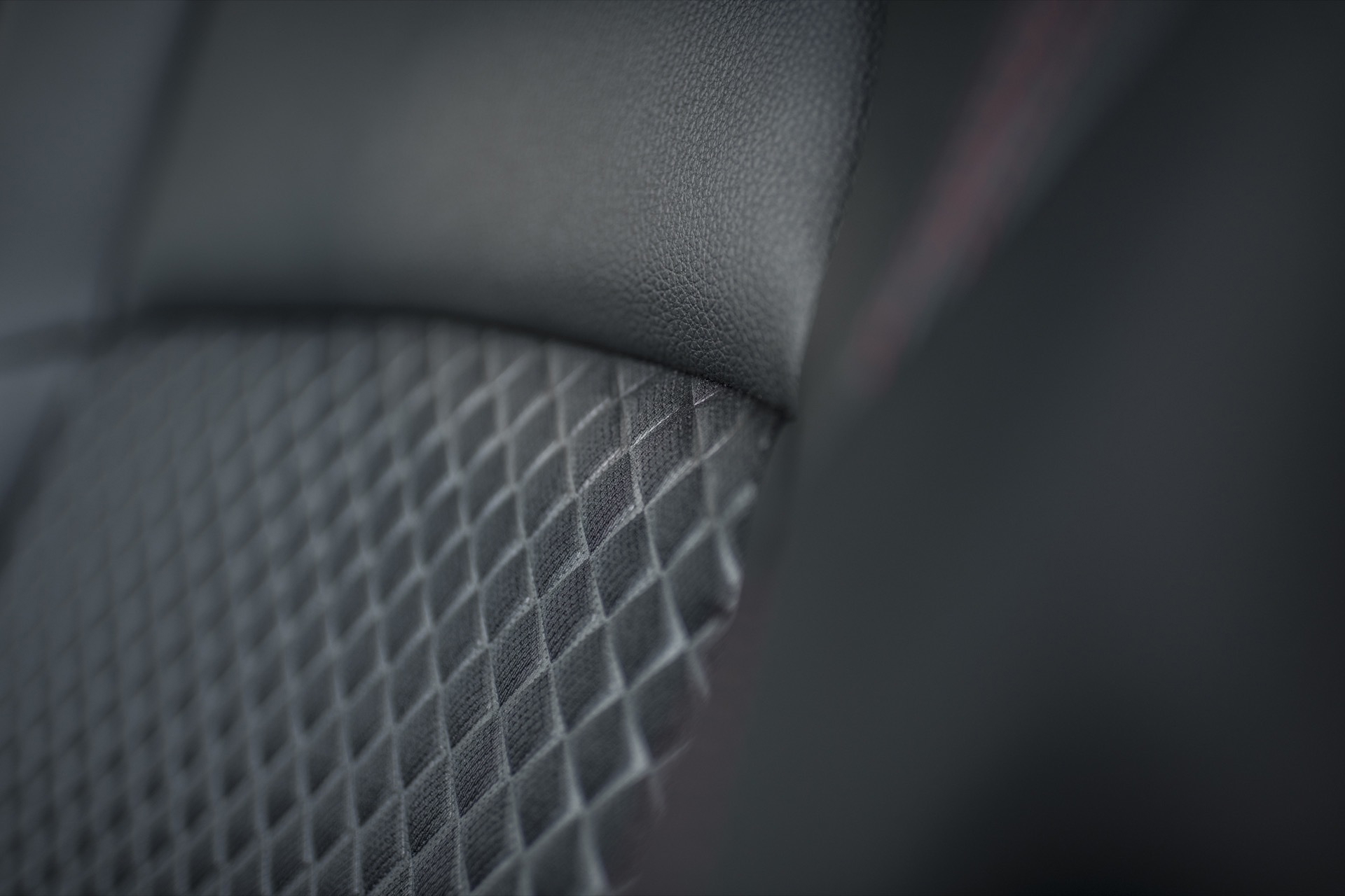 Toyota Yaris 2020 Prueba Detalles Rojo 37