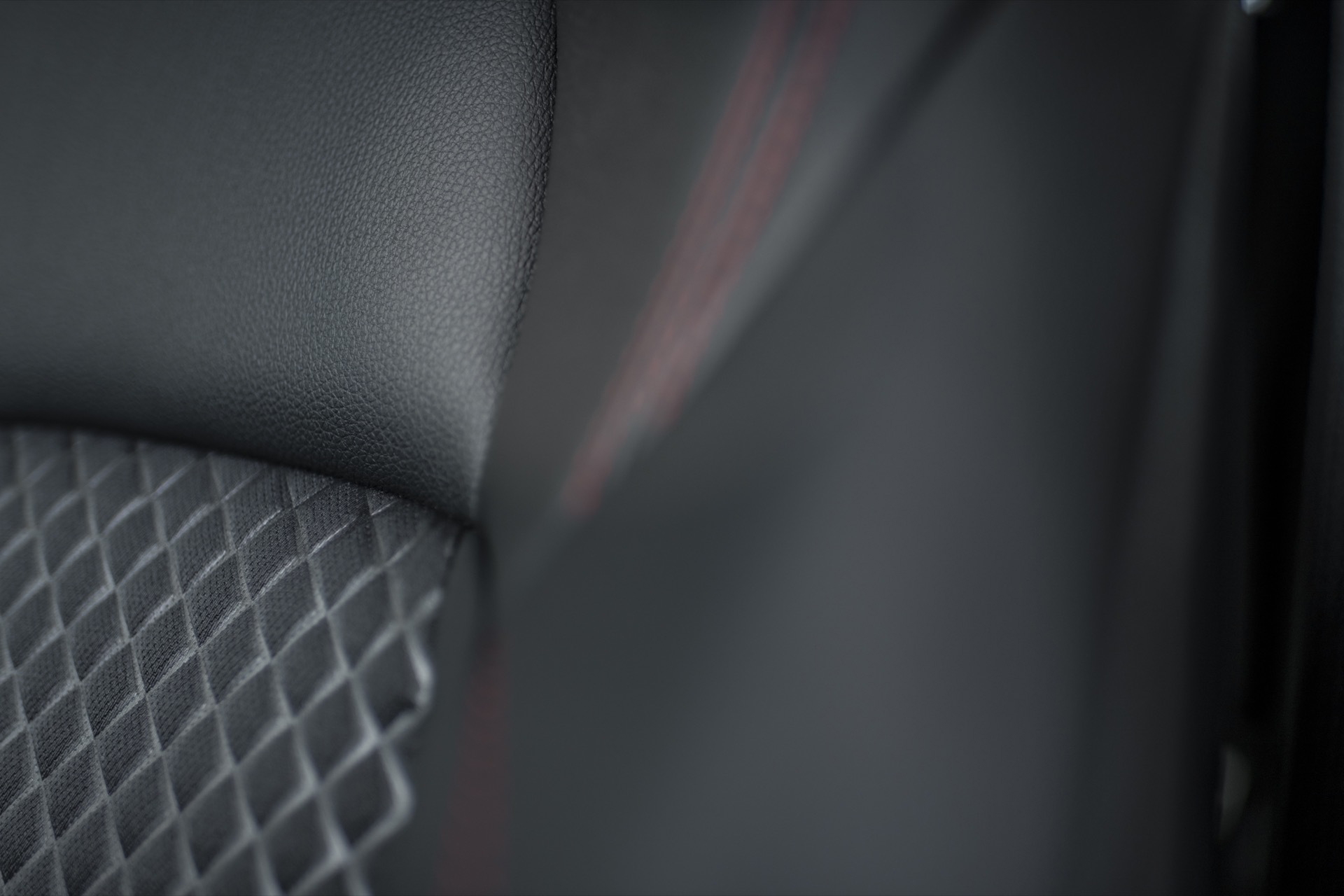 Toyota Yaris 2020 Prueba Detalles Rojo 40