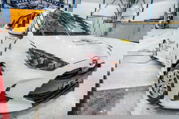 Toyota Yaris Euroncap 01