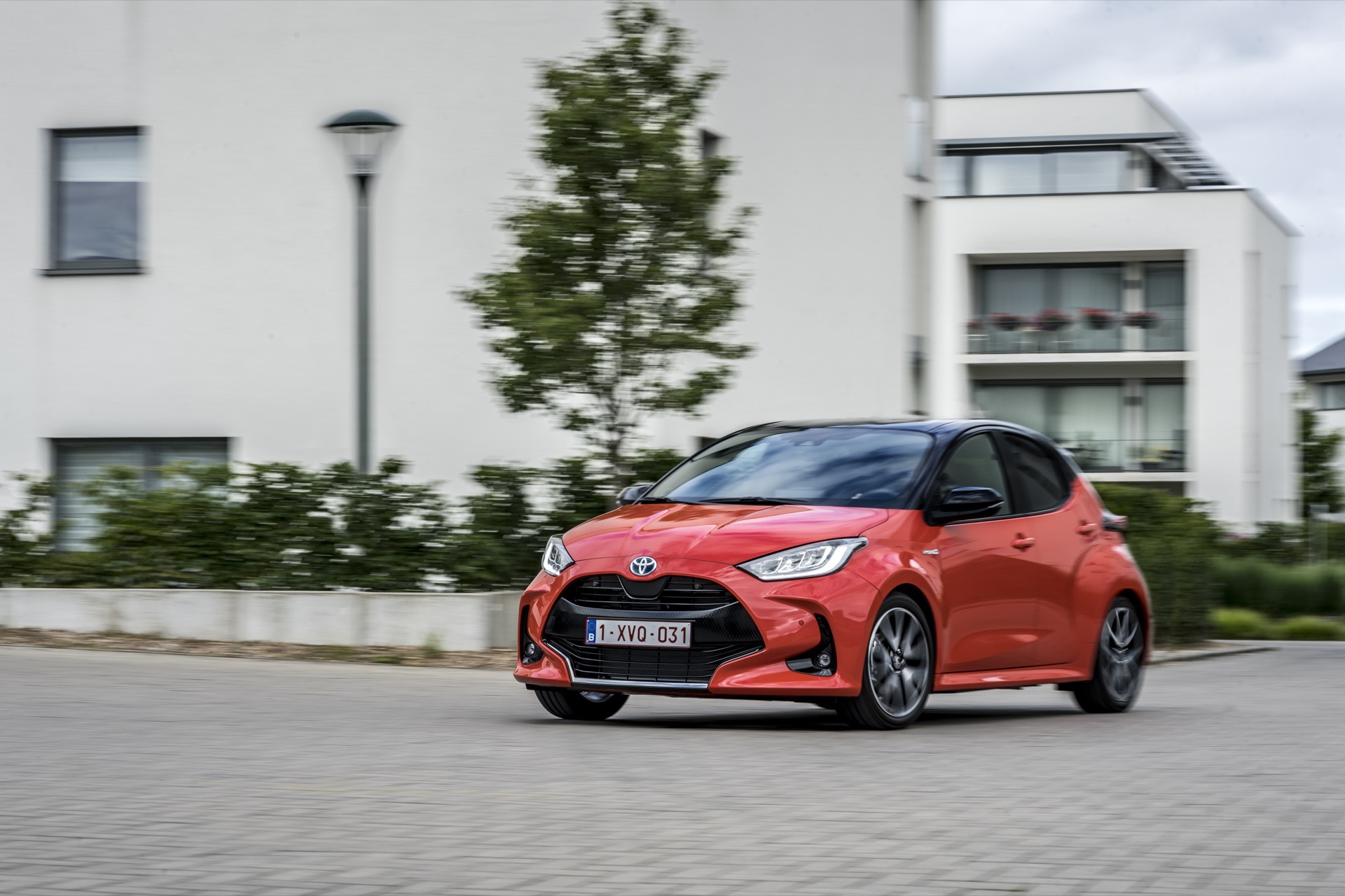 Toyota Yaris Rojo 2020 Movimiento Prueba 08
