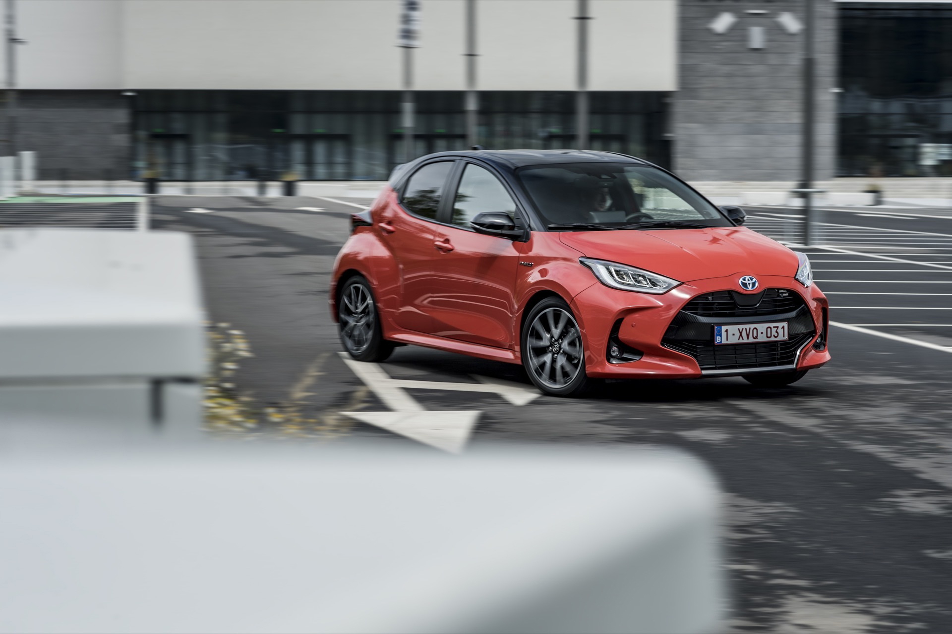 Toyota Yaris Rojo 2020 Movimiento Prueba 19